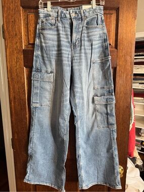 American Eagle Light Blue Wide-Leg Cargo Jeans for Women - Fit
